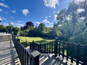 Photo 31- click for photo gallery